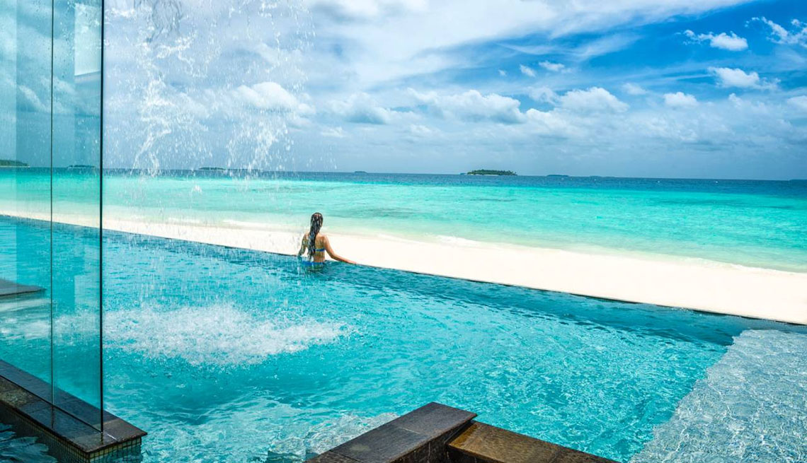 Four Seasons Resort Maldives at Landaa Giraavaru