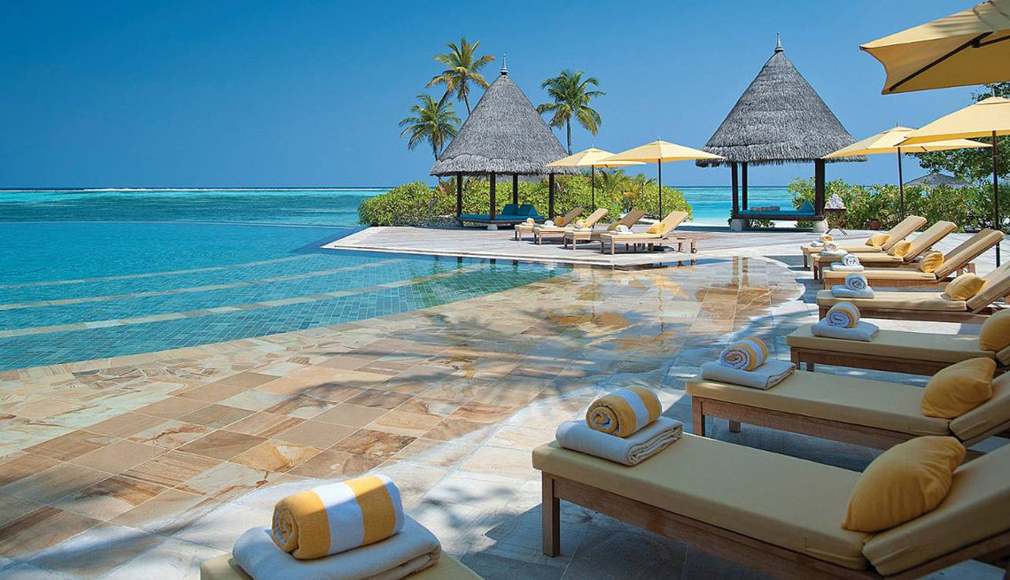 Four Seasons Resort Maldives at Kuda Huraa