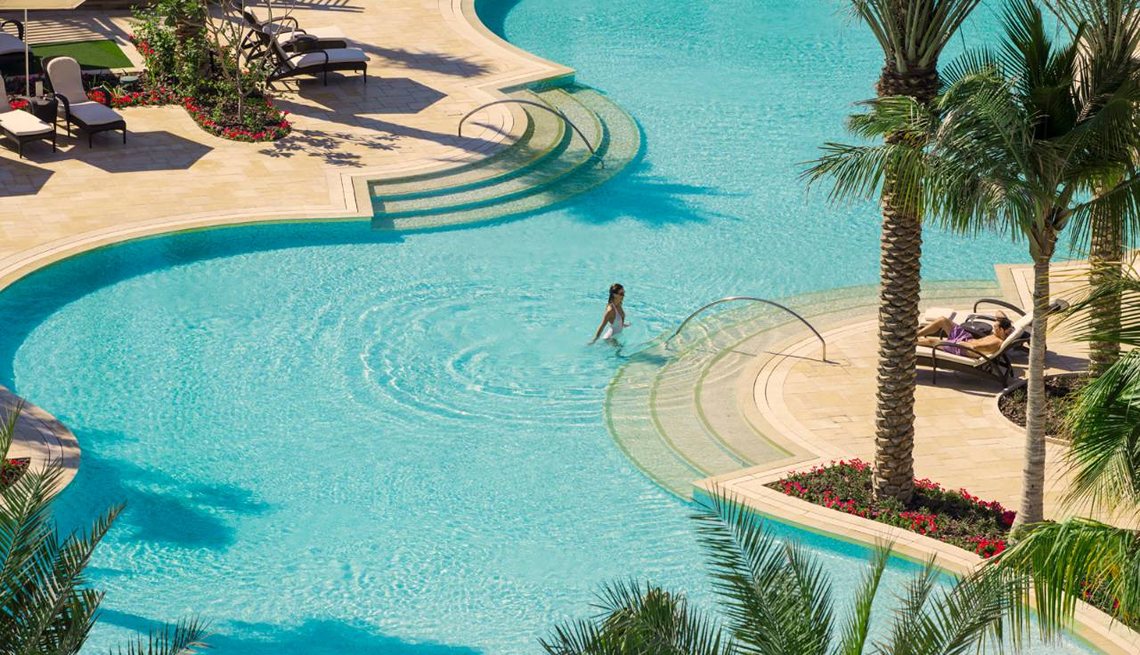 Four Seasons Dubai at Jumeirah Beach